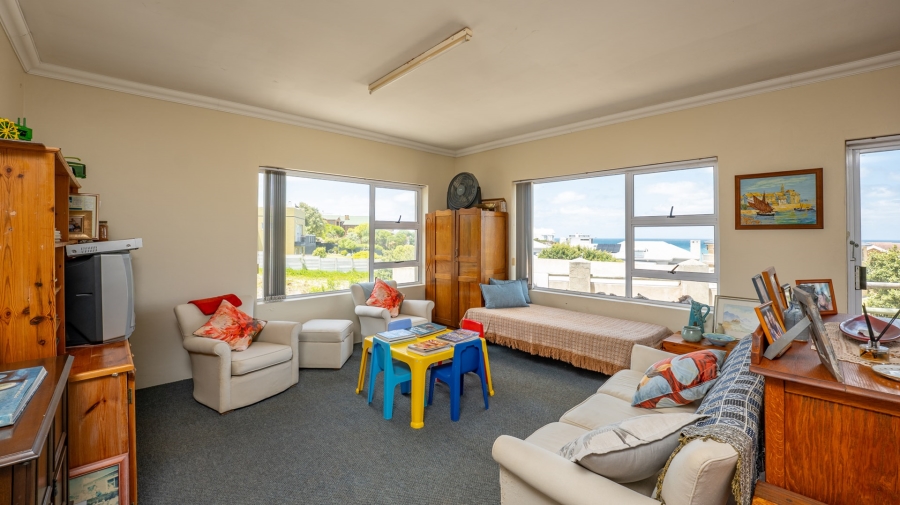 3 Bedroom Property for Sale in Struisbaai Western Cape